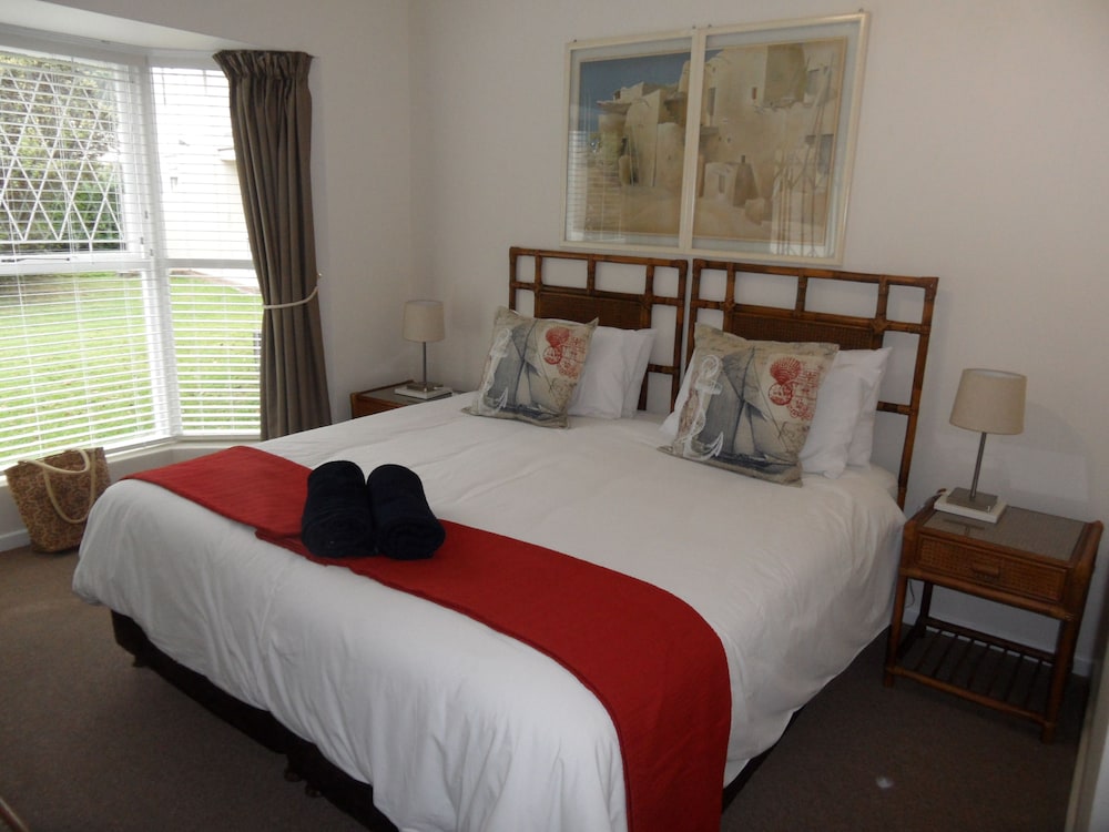 Bayside Lodge