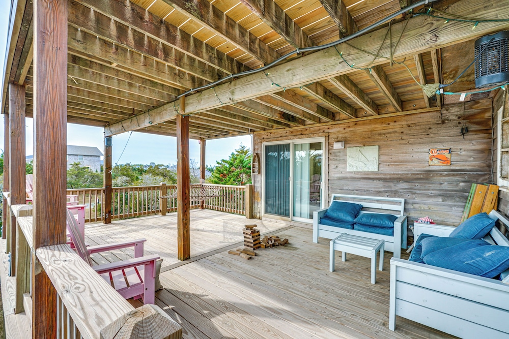 Rooftop Deck & Hot Tub: Outer Banks Family Getaway