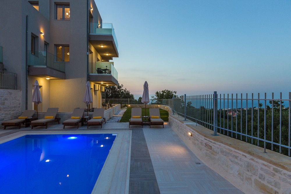 Vigla Suites photo 5