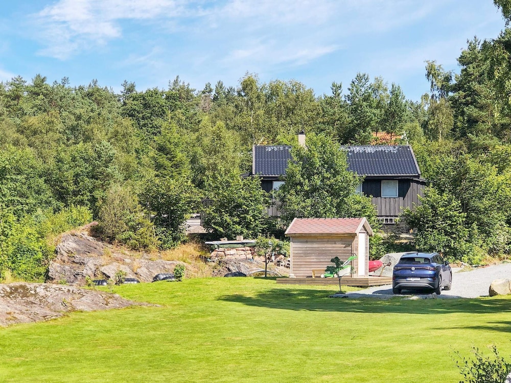 8 Person Holiday Home in Jelsa-by Traum