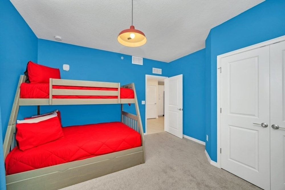 4741clock Unit208 3 Bedroom Townhouse