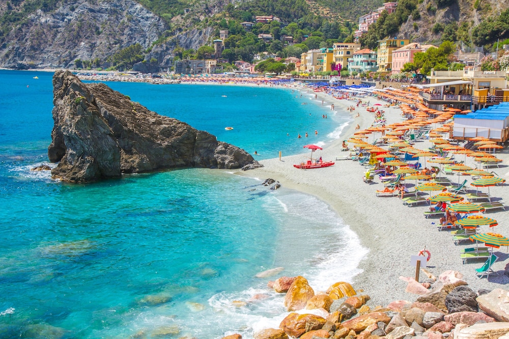 Monterosso Apartments