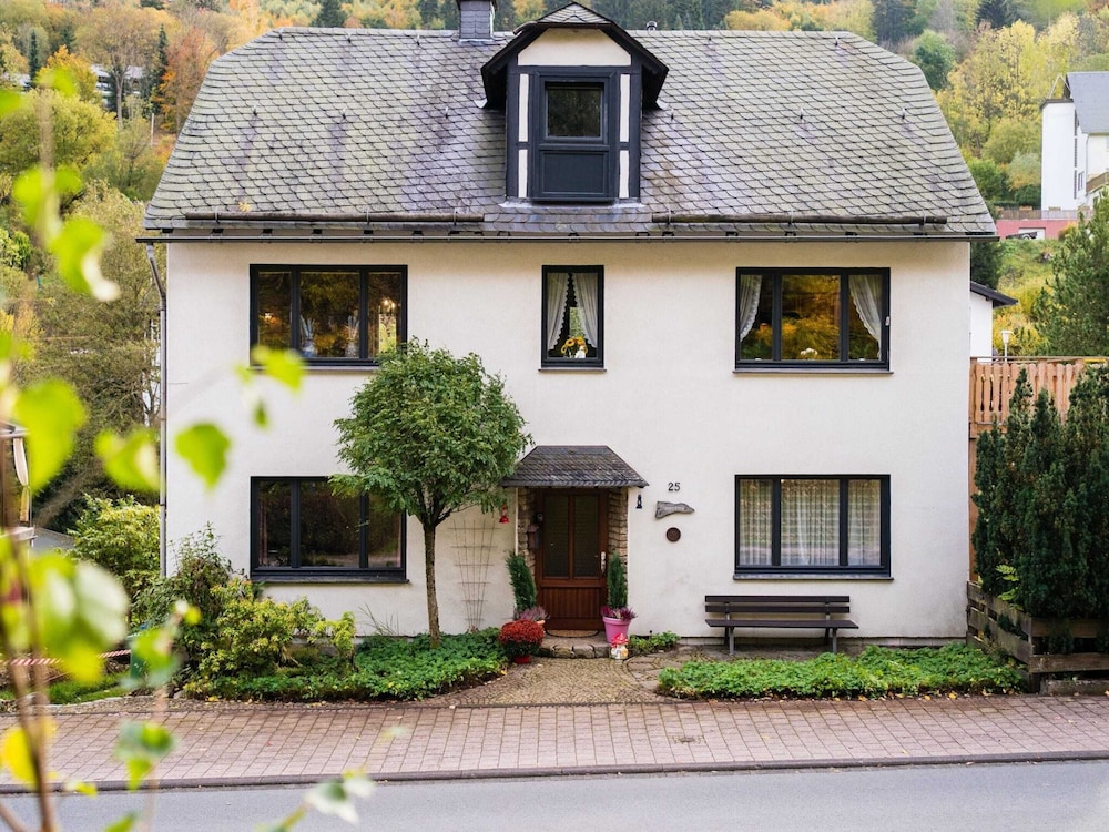 Apartment Near Willingen With Garden