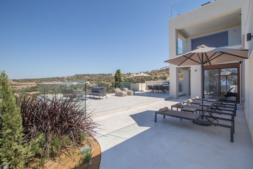 Villa Santa Irini 2 - With Heated Pool