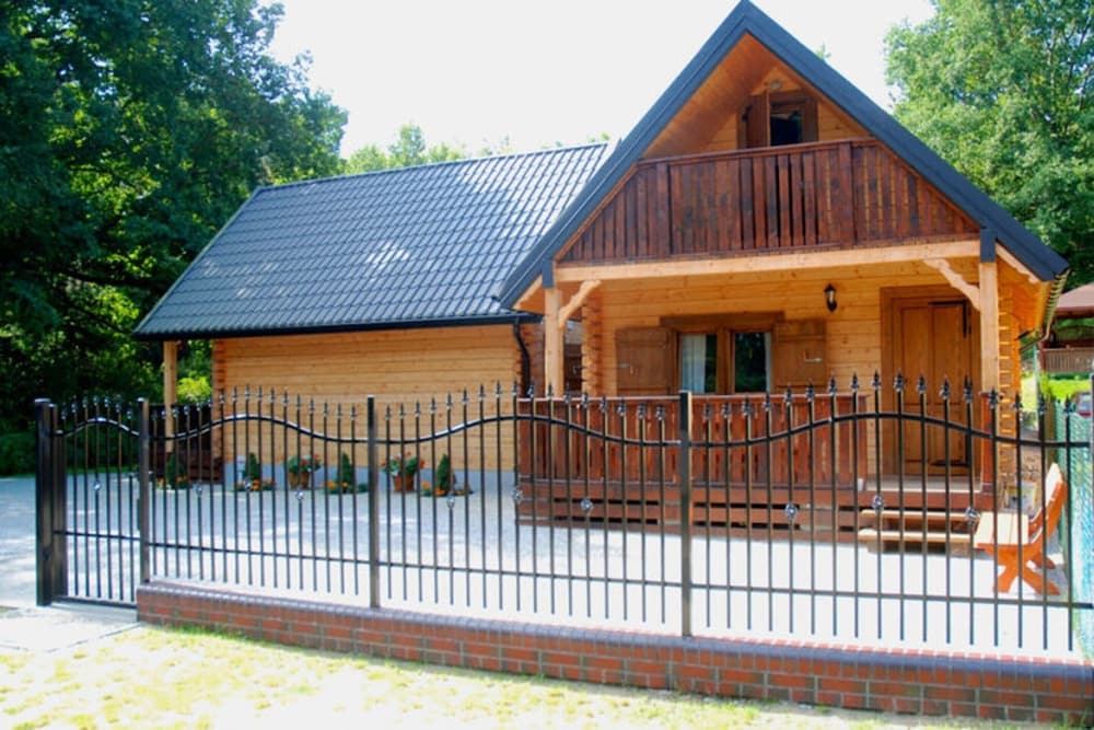 Cozy Cottage With a Huge Garden, Jaroslawiec