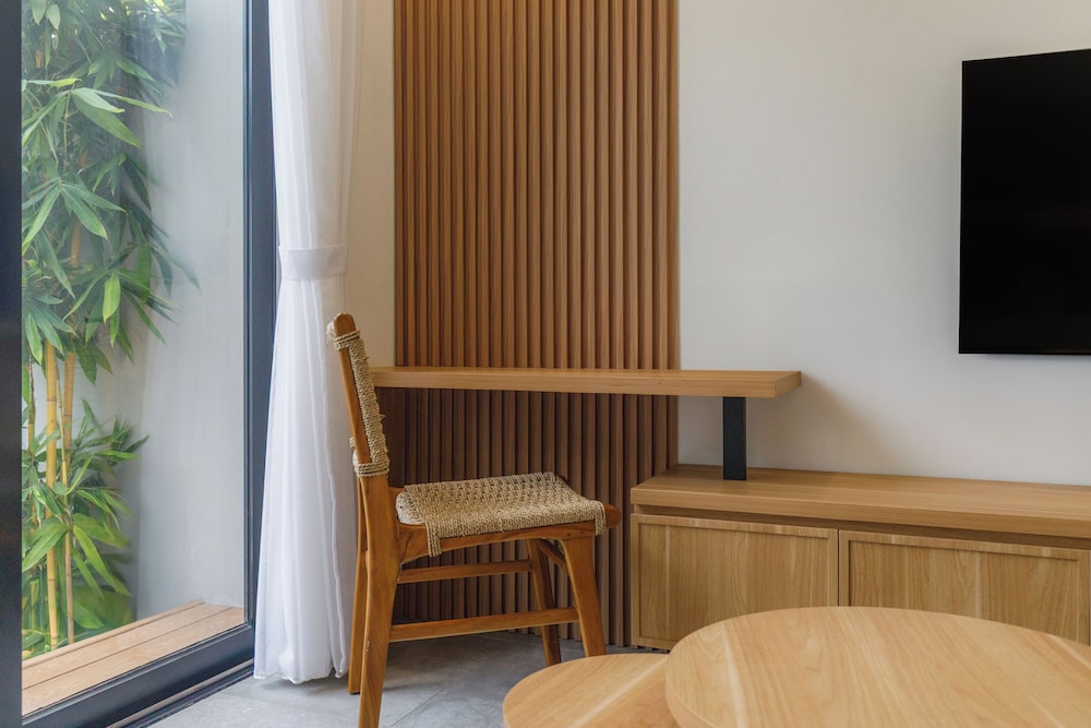 Terra House B1