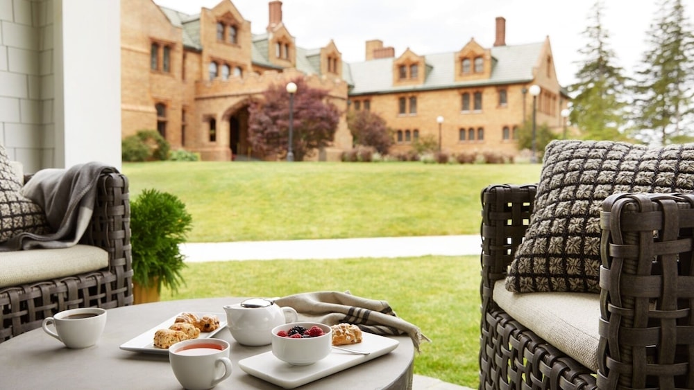 Miraval Berkshires Resort & Spa  Adults Only