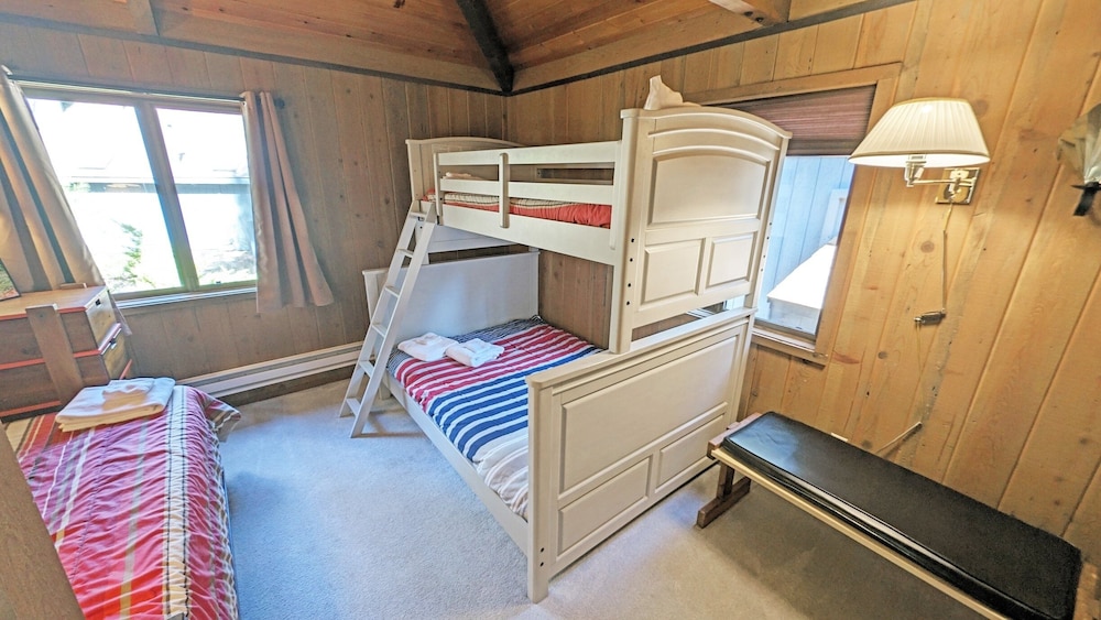Bobcat 7 2 Bedroom Home