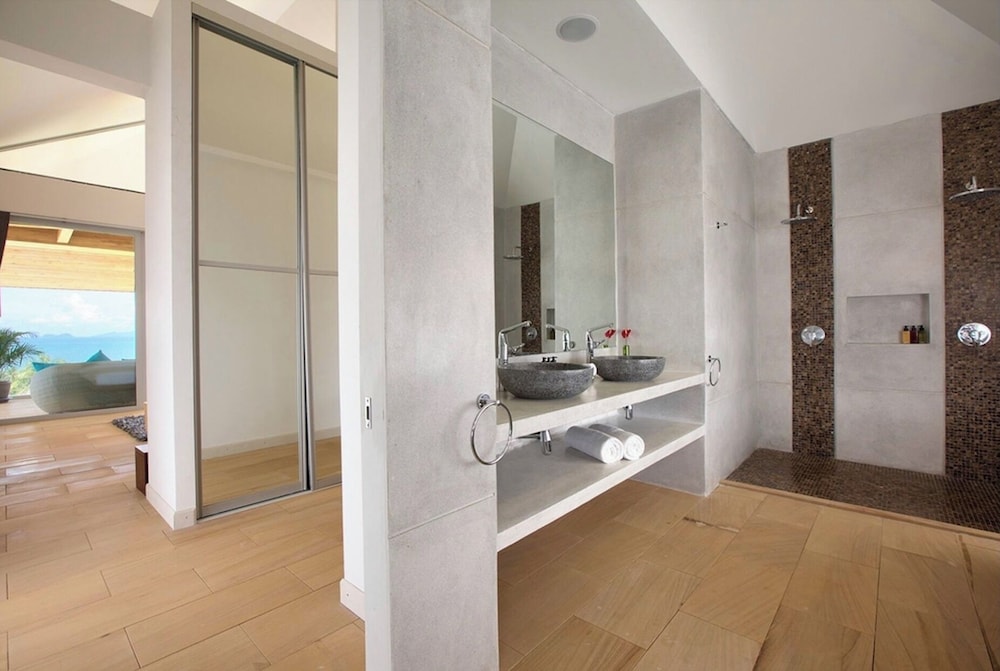 7 Bedroom Luxury Villa Moon by Samui Dream Villas