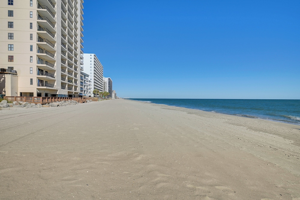 2 Blocks to Ocean: Garden City Beach Home w/ Pool!