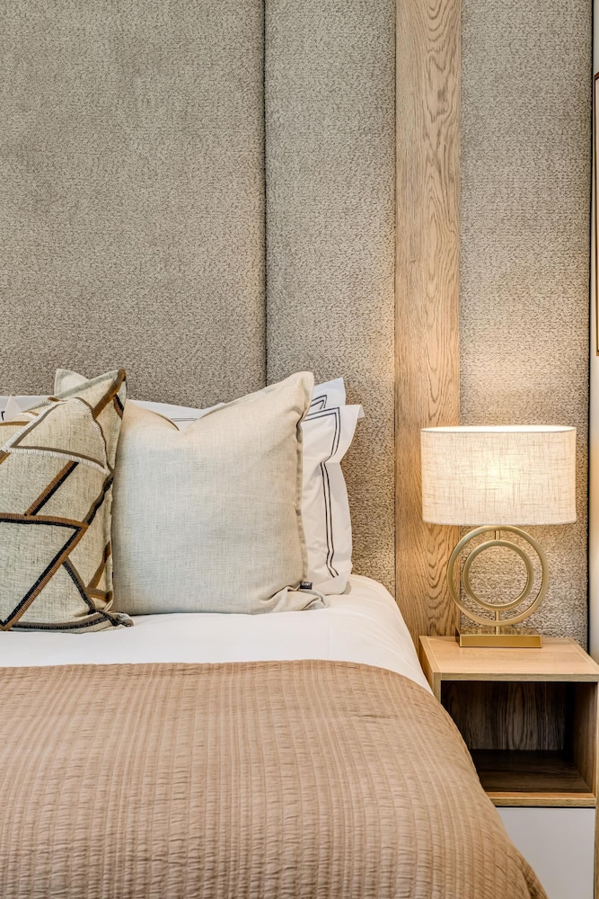 Cape Town 1BR Modern Apartment City Suite 902