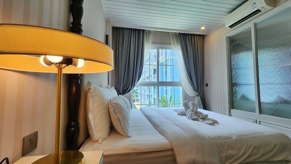Luxury 1 Bedroom condo CloseToBeach G411