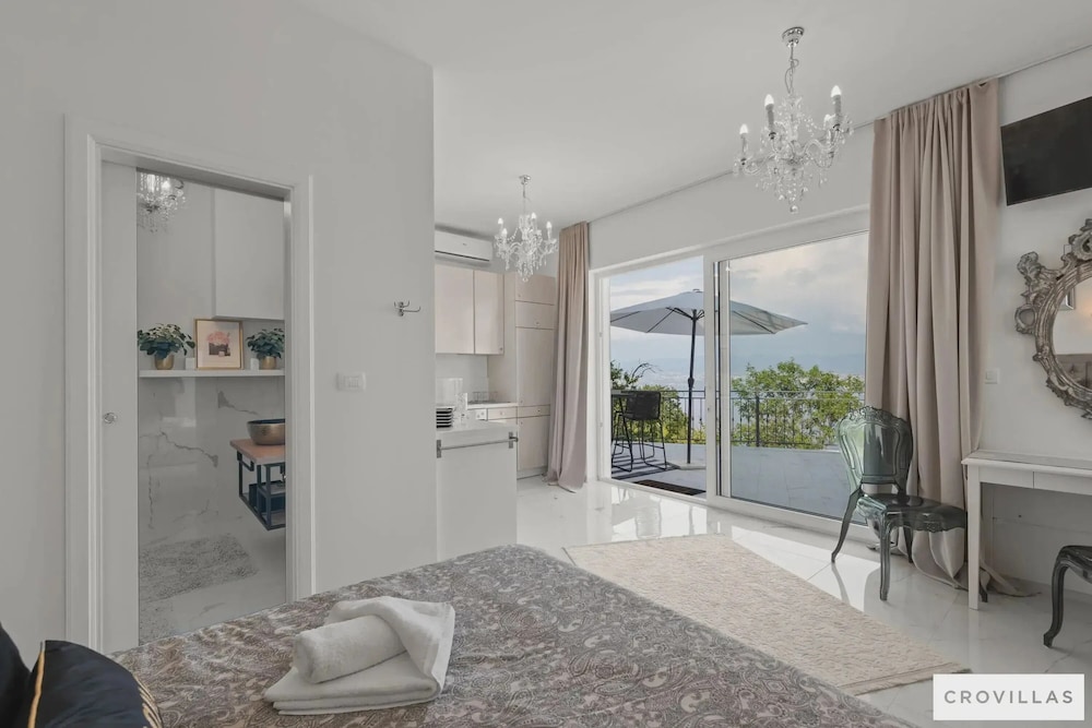 Villa Lauriana Nearby Opatija - Crovillas