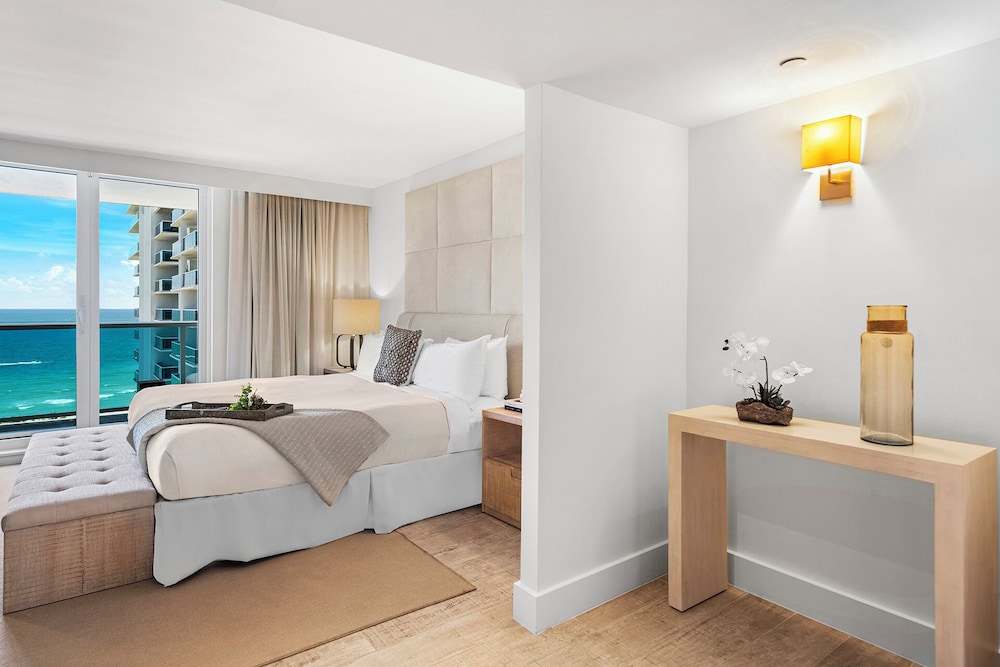 Luxury Vacation Rentals at 1 Hotel & Homes by LRMB