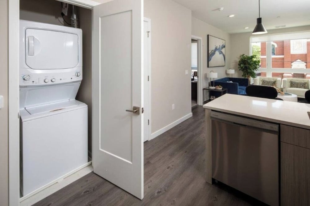 New Haven Vacations - Luxury Furnished Apartments by Hyatus Downtown at Yale - Property Image 105