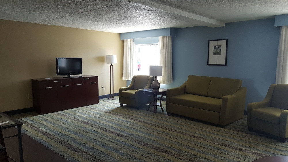 Lexington Vacations - Clarion Hotel Conference Center - North - Property Image 120