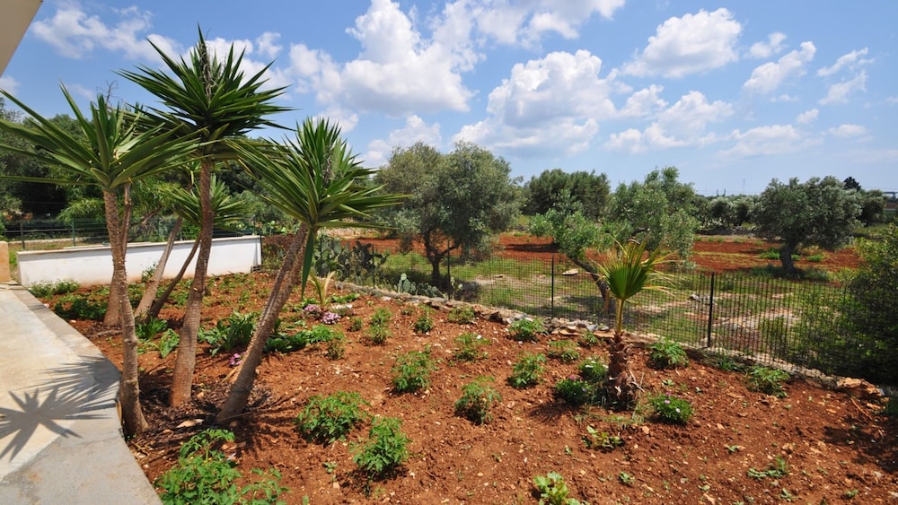 Villetta Certosina 1 - Villa Just a few Meters From the sea