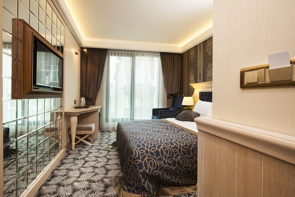 The Conforium Hotel - Image 10