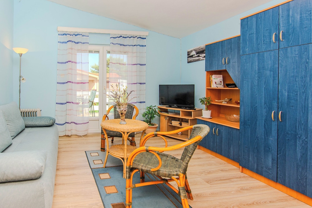Apartment Semak