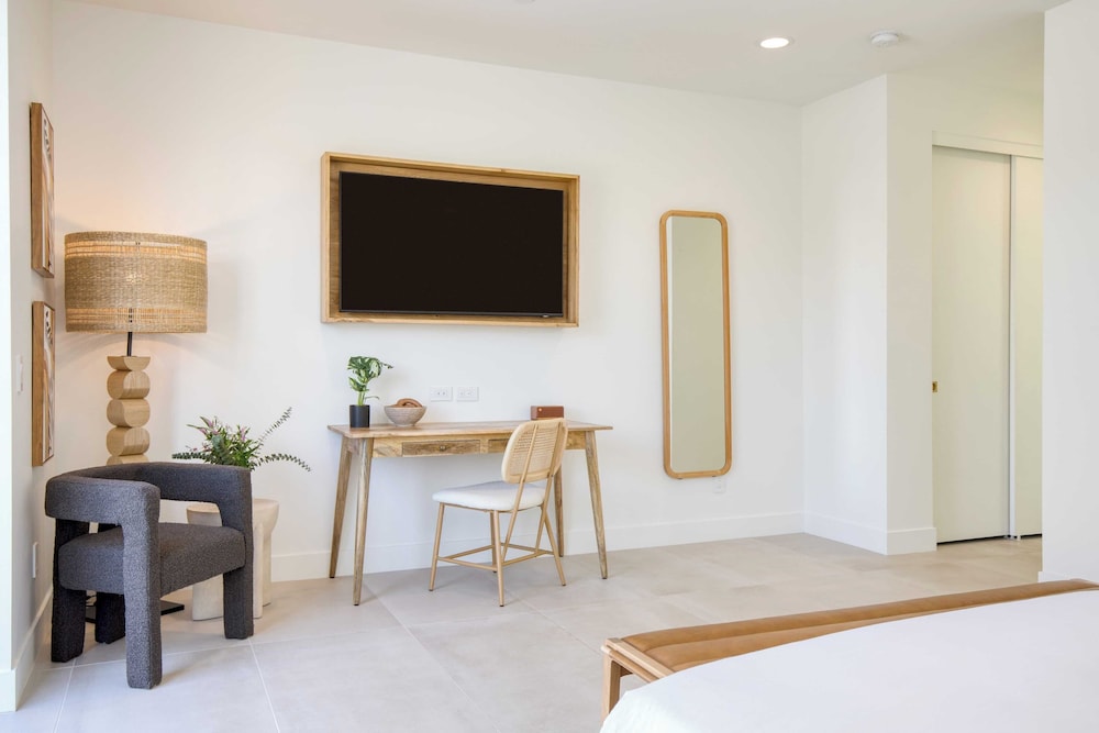 Sleeps 32 2 Villas, Pool, Putting Green+bocce Polo Villas Amara by Avantstay