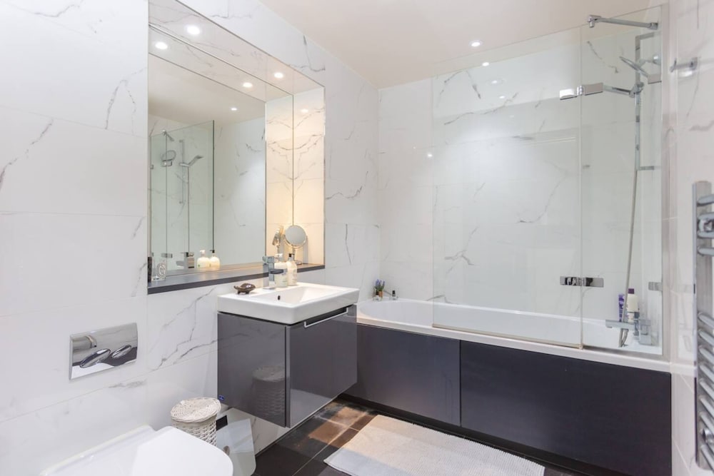 Stylish Studio Apartment in Affluent Chelsea