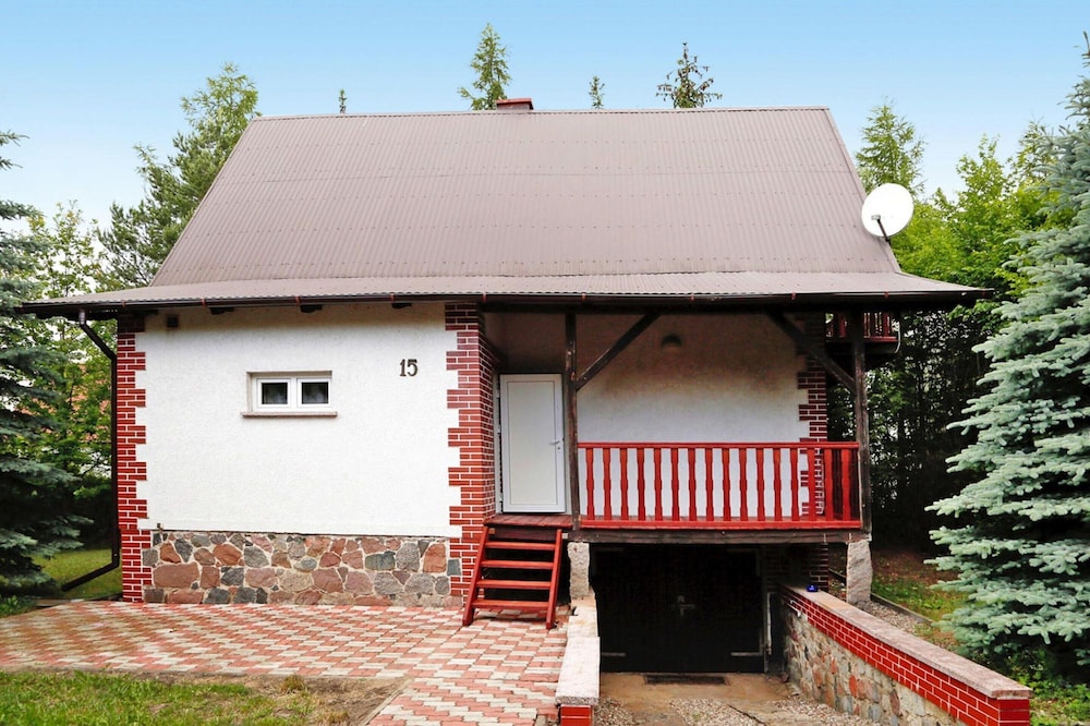 Holiday Home With Garden, Close to the Lake