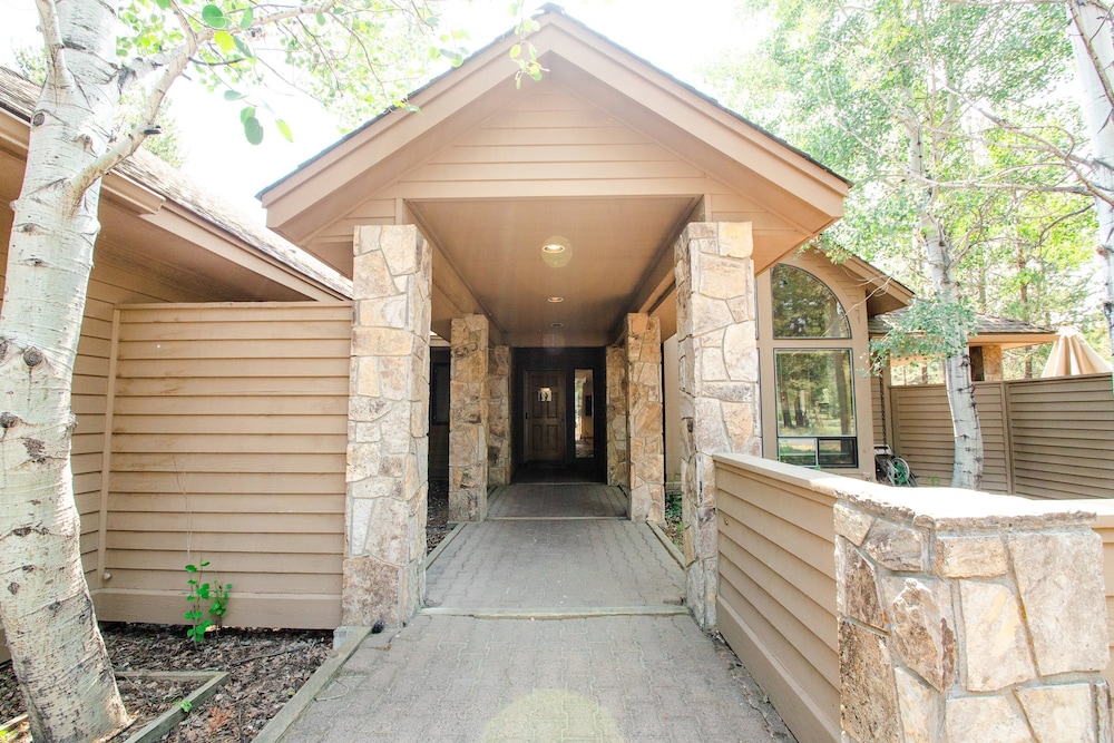 Summit View 5 4 Bedroom Home