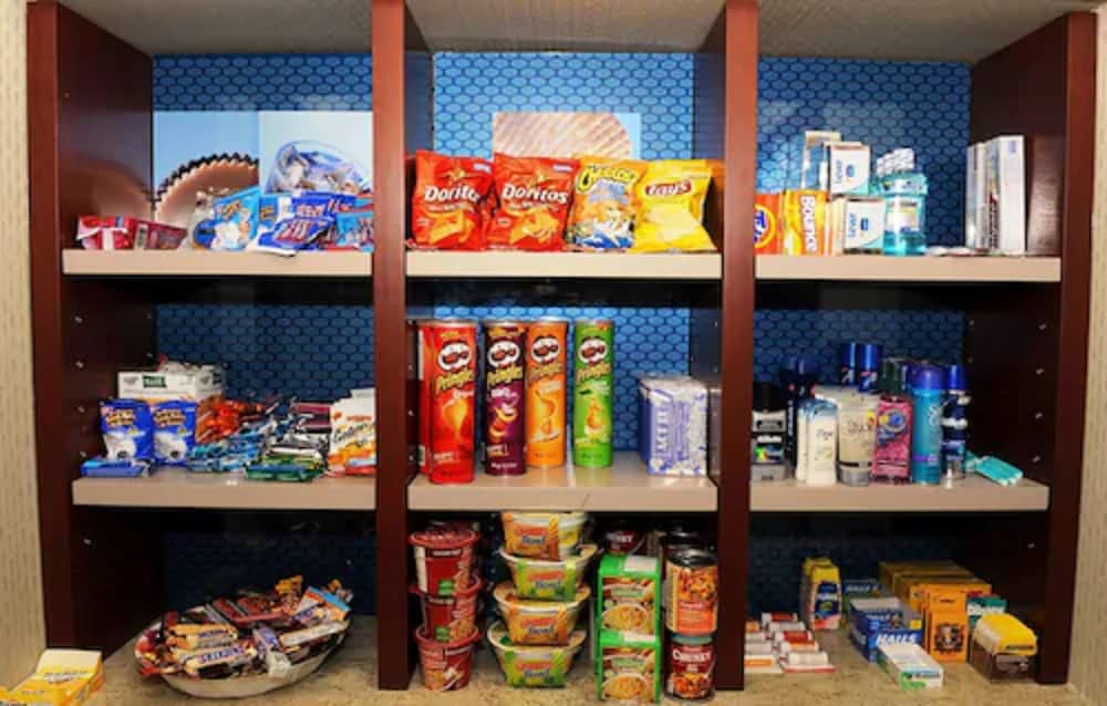 Brantford Vacations - Hampton Inn  Suites by Hilton Brantford Conference Centre - Property Image 26