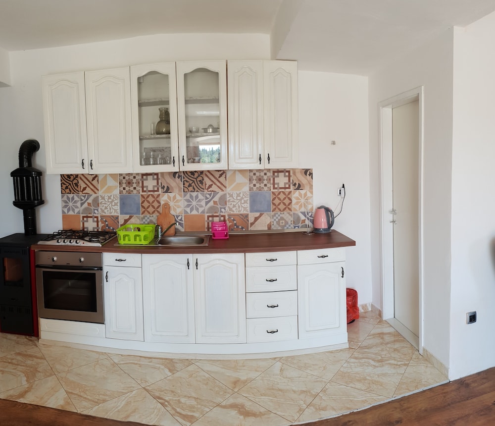 Authentic Villa With Terrace- Complete Privacy view 4