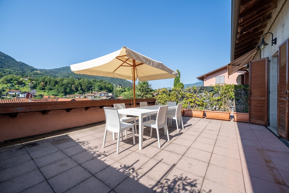 Cascine Trilocale con Terrazza by Wonderful Italy