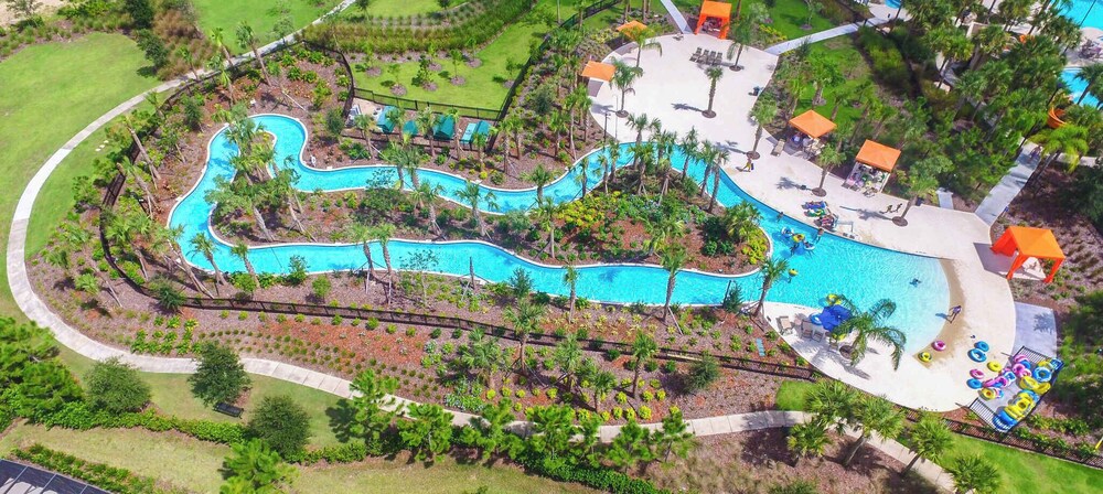 Solterra Bliss - Resort Stay for 13 w/ Pool, Hot Tub & Game Room