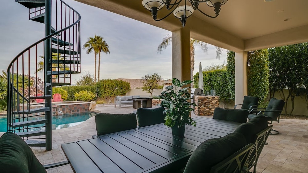 Luxury Contemporary Sanctuary w/ Pool and Views!