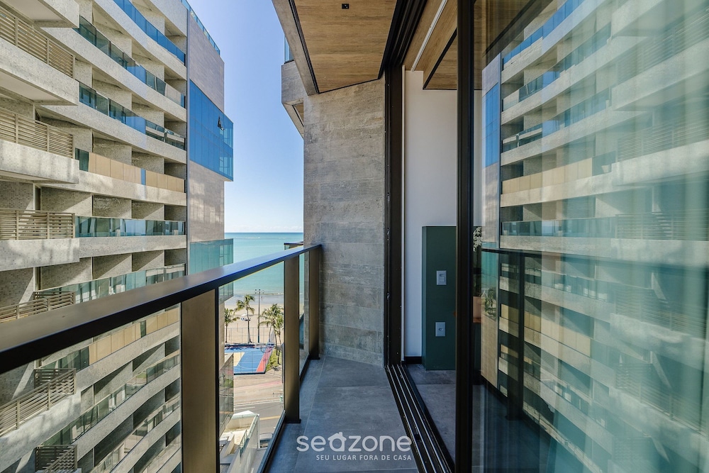 Nwts - Studios in Building With Sea View