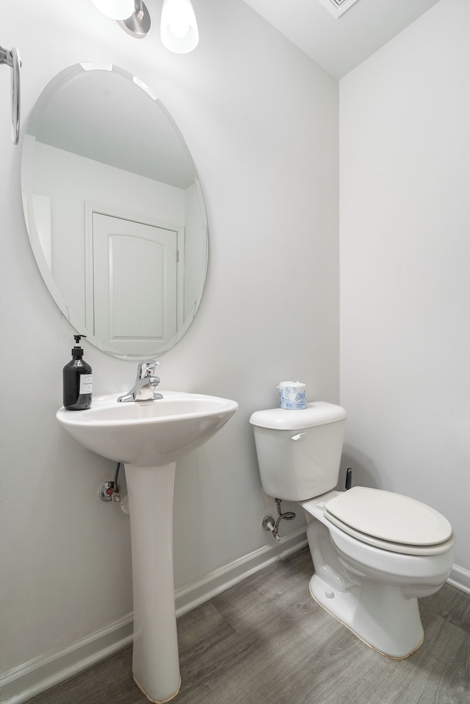 King 3BR Townhouse Mins to Cary NC State