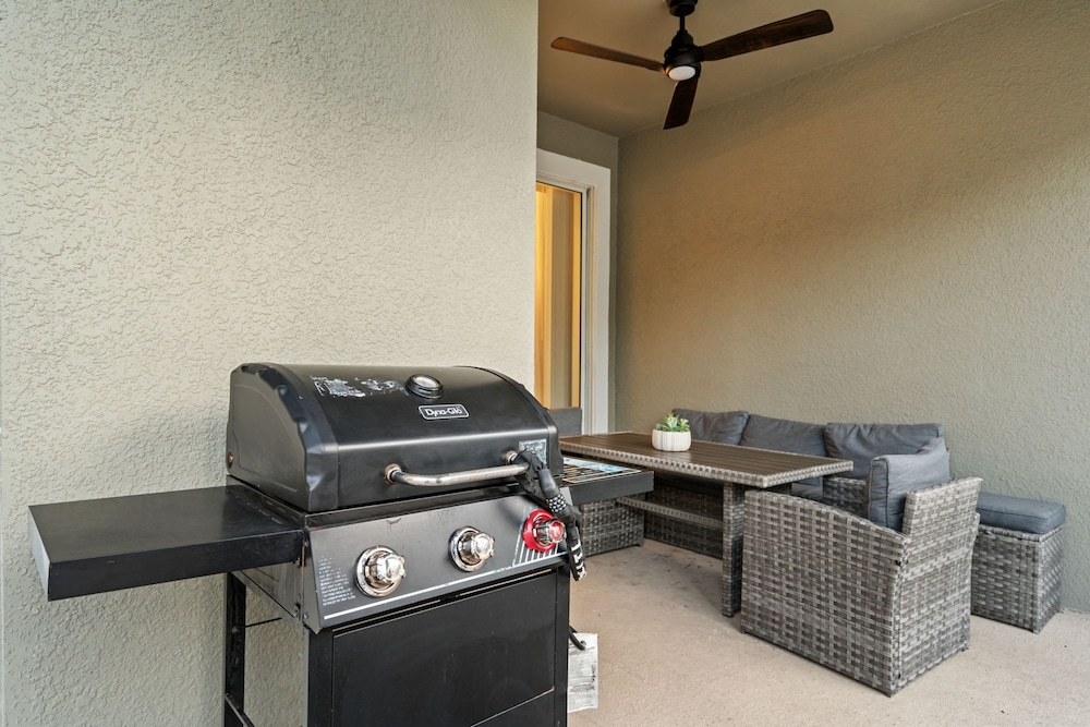 Special 4bedroom TH w Private Pool Next to Disney