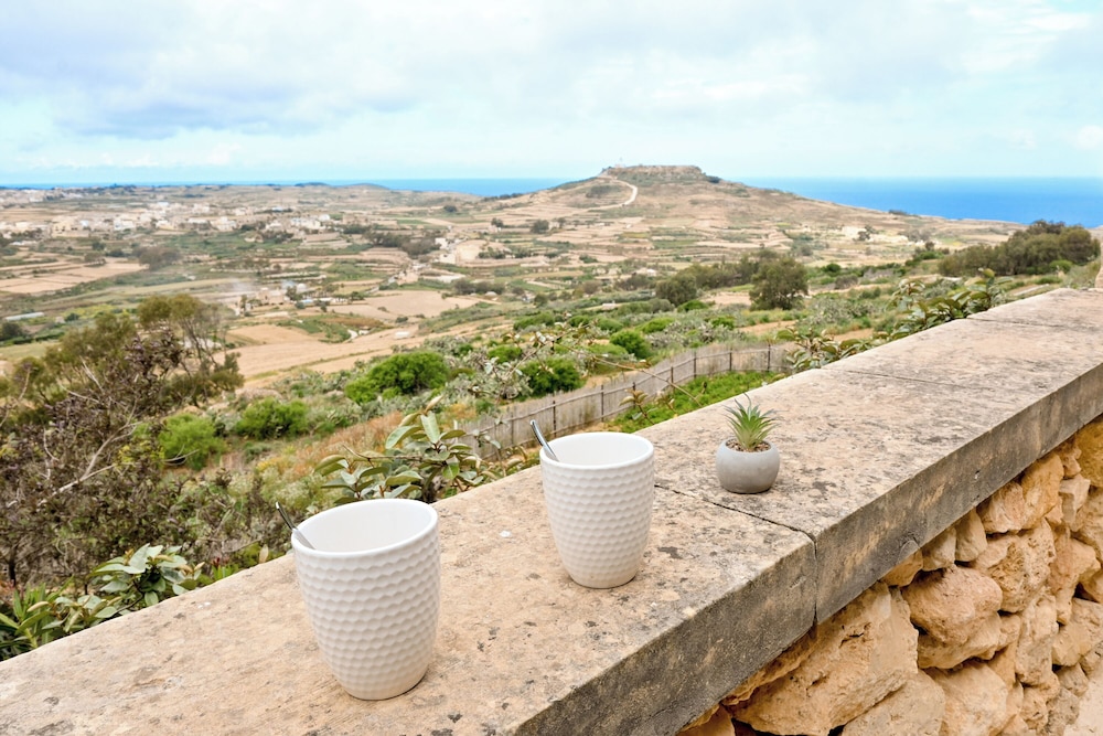 Sea & Valley Views Żebbuġ Gozo