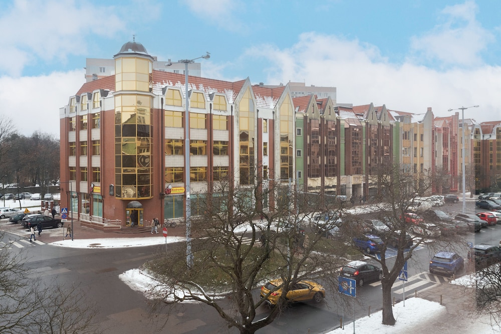Apartment Gdańsk With Balcony by Renters view 5
