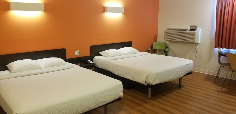 Joys Inn