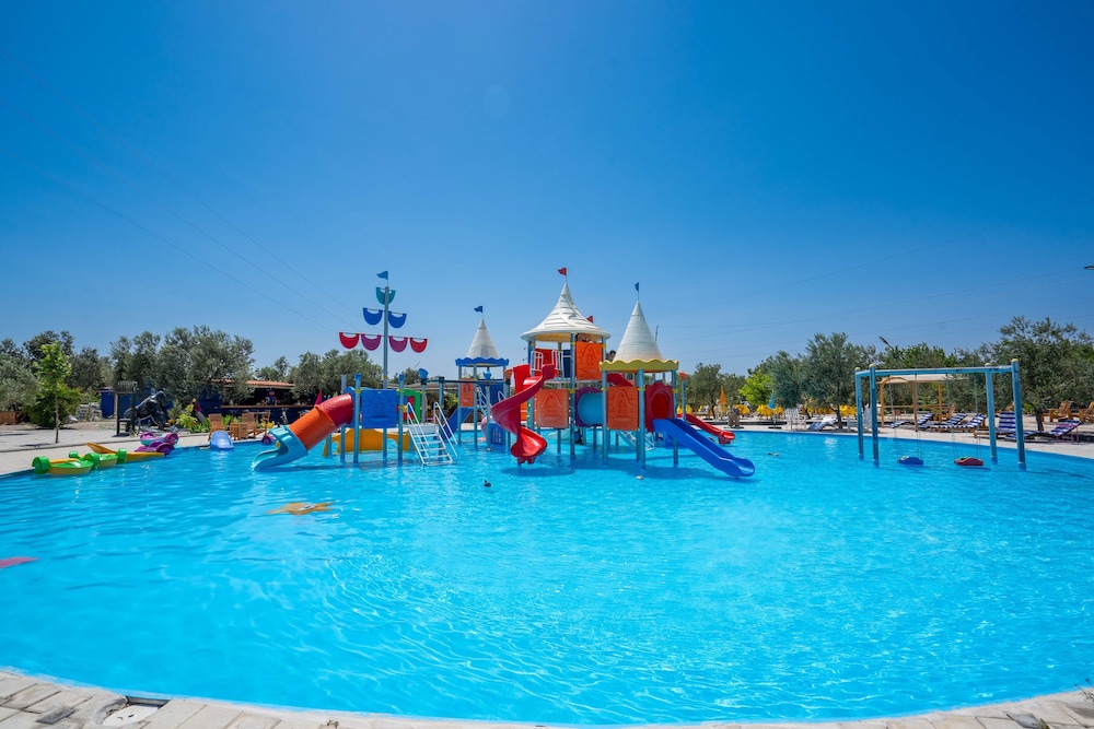 SİMLARDA AQUAPARK OTEL