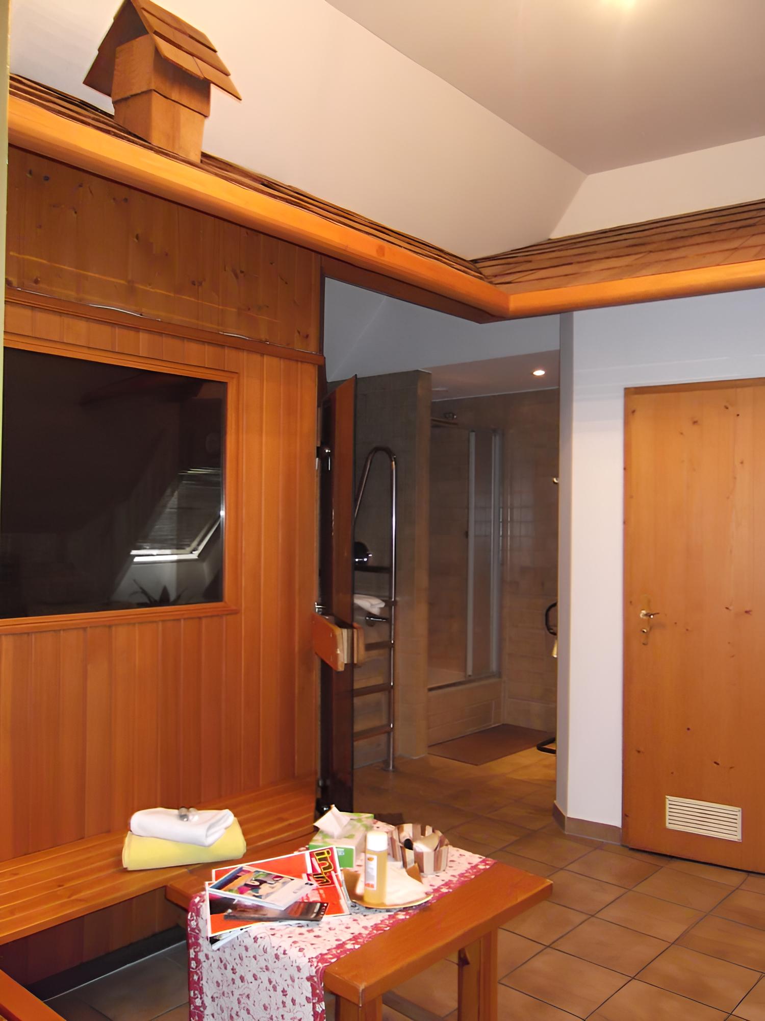 Munich Vacations - Hotel Exquisit - Property Image 1