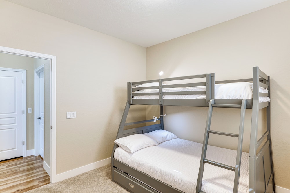 Fenced Pool & Patio: Newly Updated Surprise Home