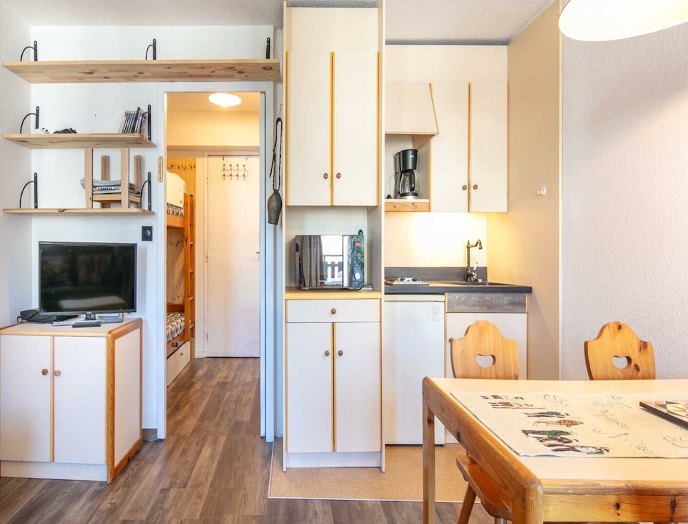 Cosy Mountain Retreat for 4 Guests