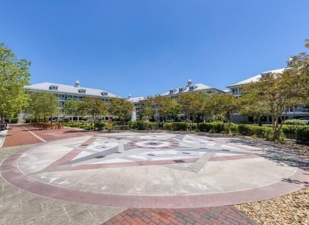 Sunset Island - 39 Fountain Drive West 3f 3 Bedroom Condo