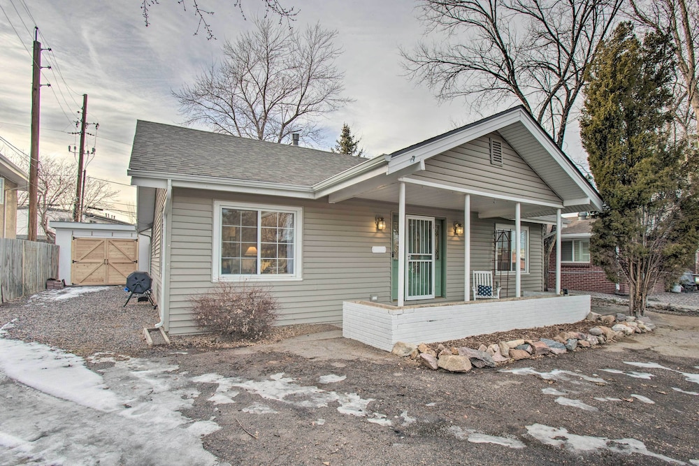 Walkable Neighborhood: Family Home in Wheat Ridge view 3