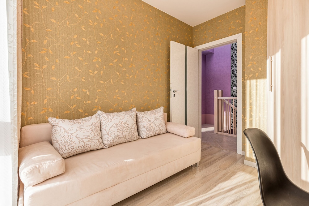 Bocianie Gniazdo Apartments by Renters view 4