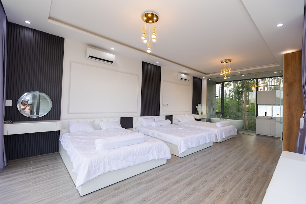 TKH Resort