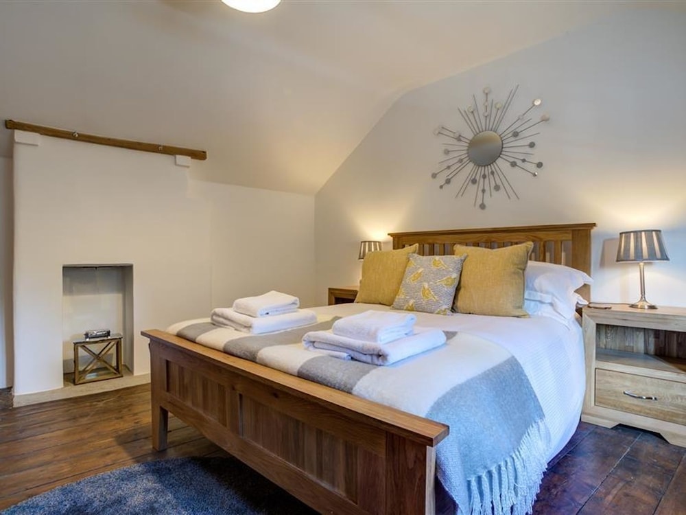 Hollytree Cottage
