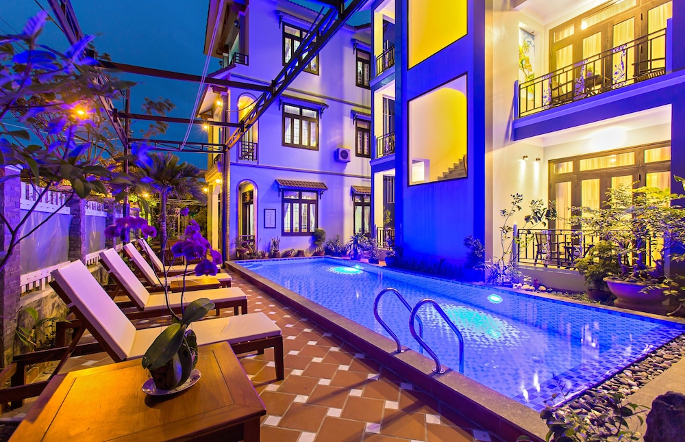 Magnolia Garden Villa