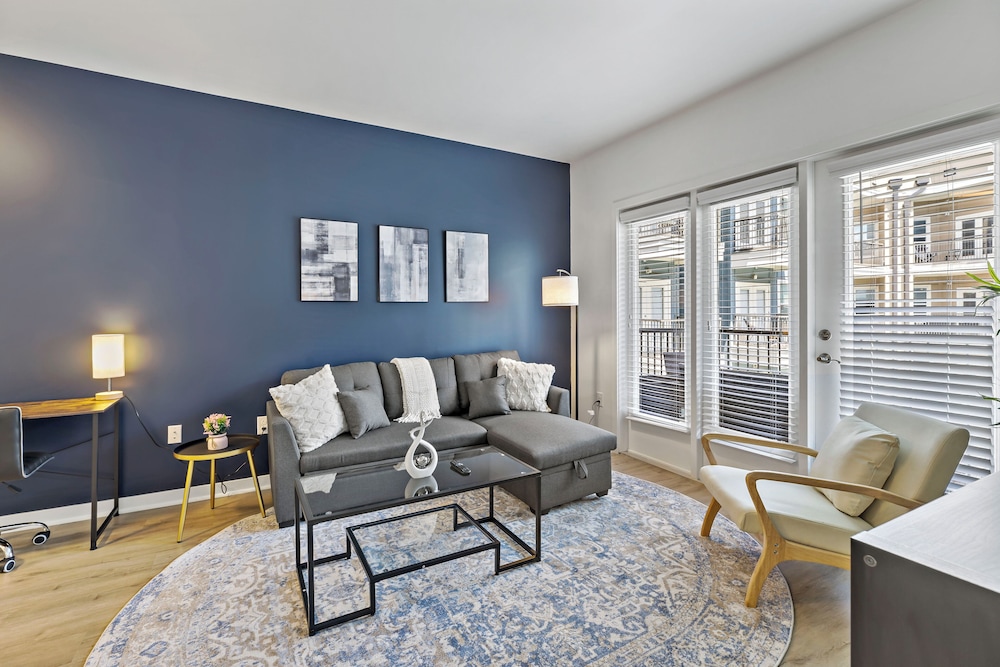 ROVE LIVING/KB - Midtown205