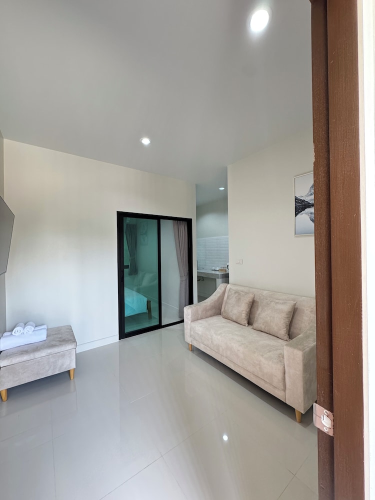 LELA HOME
